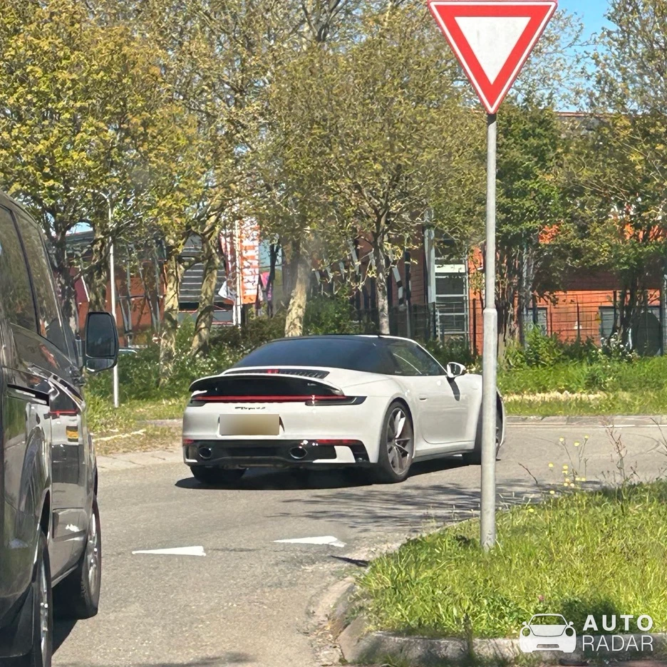 Porsche 992 Targa 4S MkI spotted in Leeuwarden