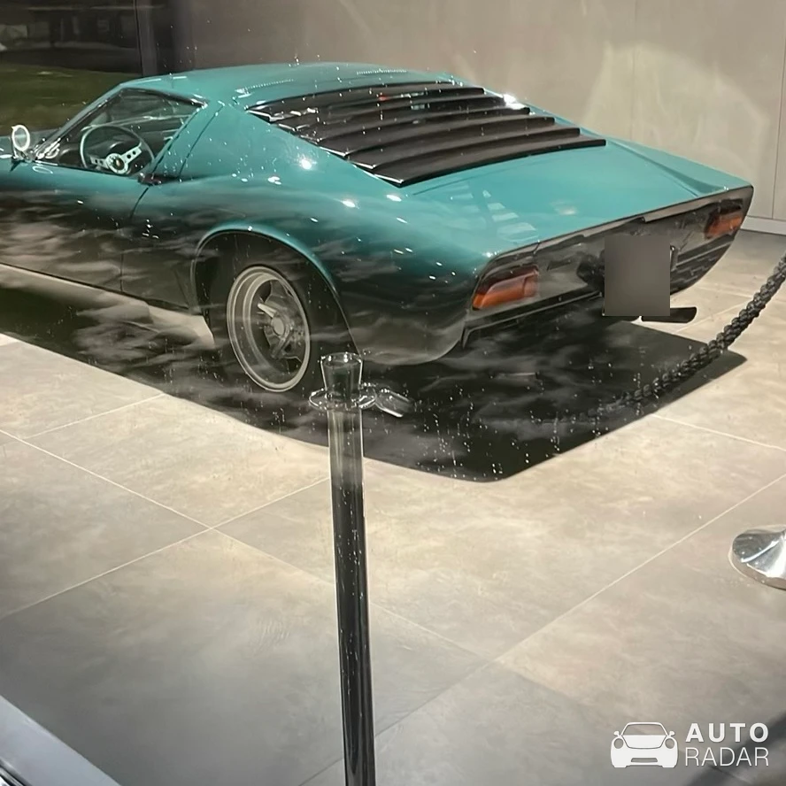 Lamborghini Miura P400 spotted in Hamburg, Deutschland
