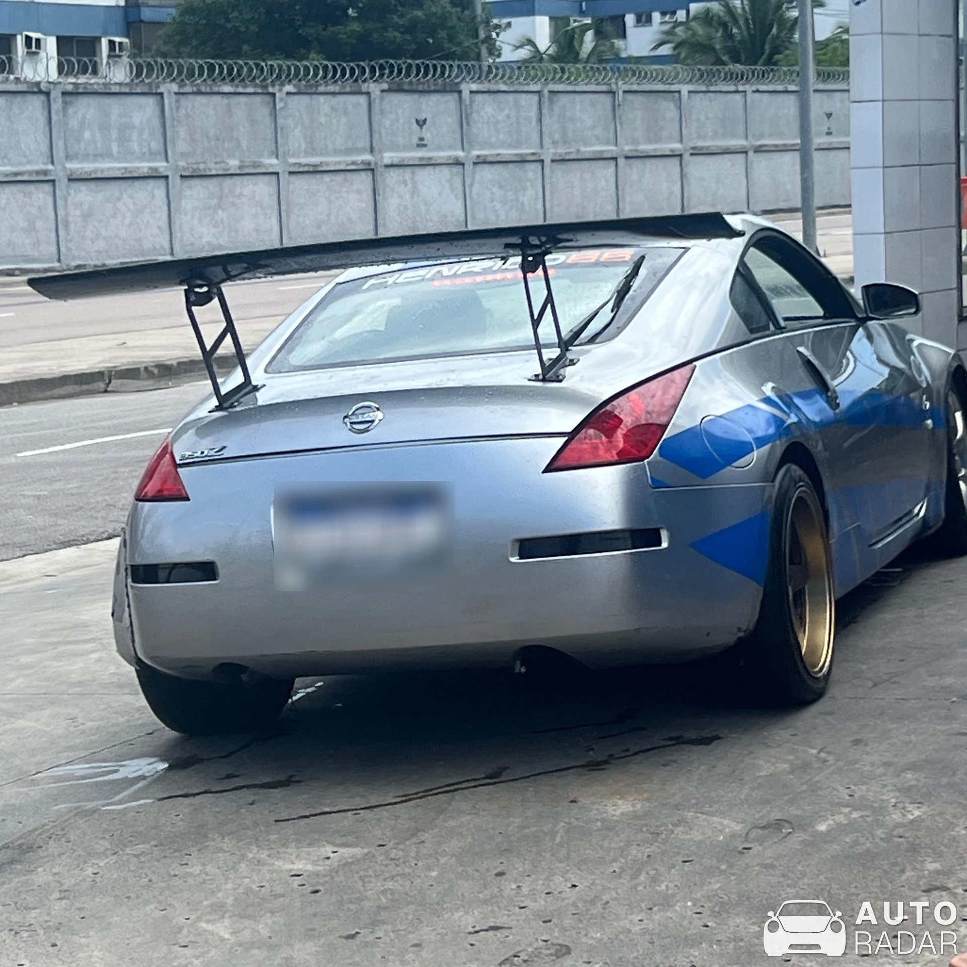 Nissan 350Z spotted in Barra da Tijuca, Brazil