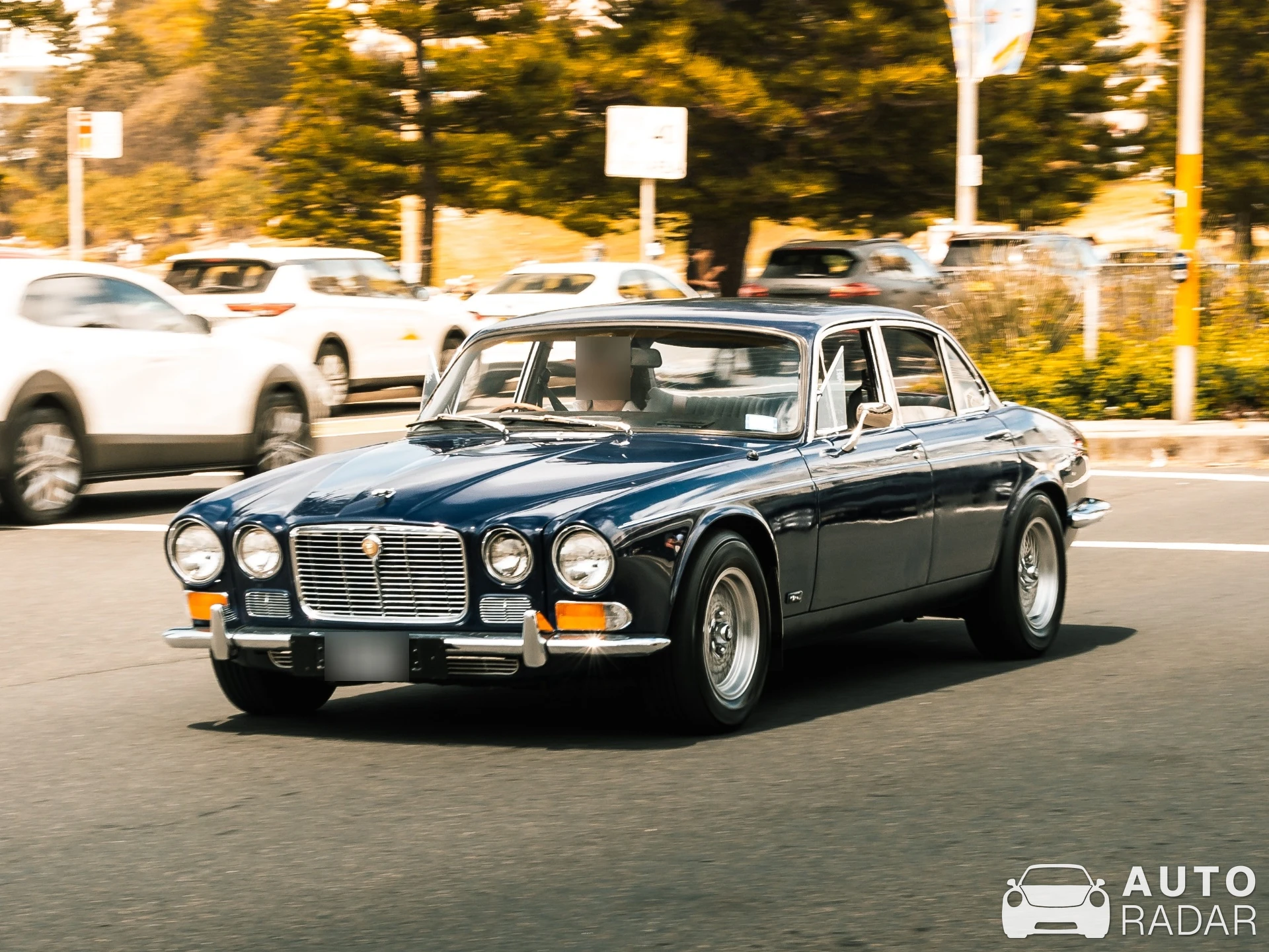 Jaguar XJ spotted in Bondi Beach, Australien