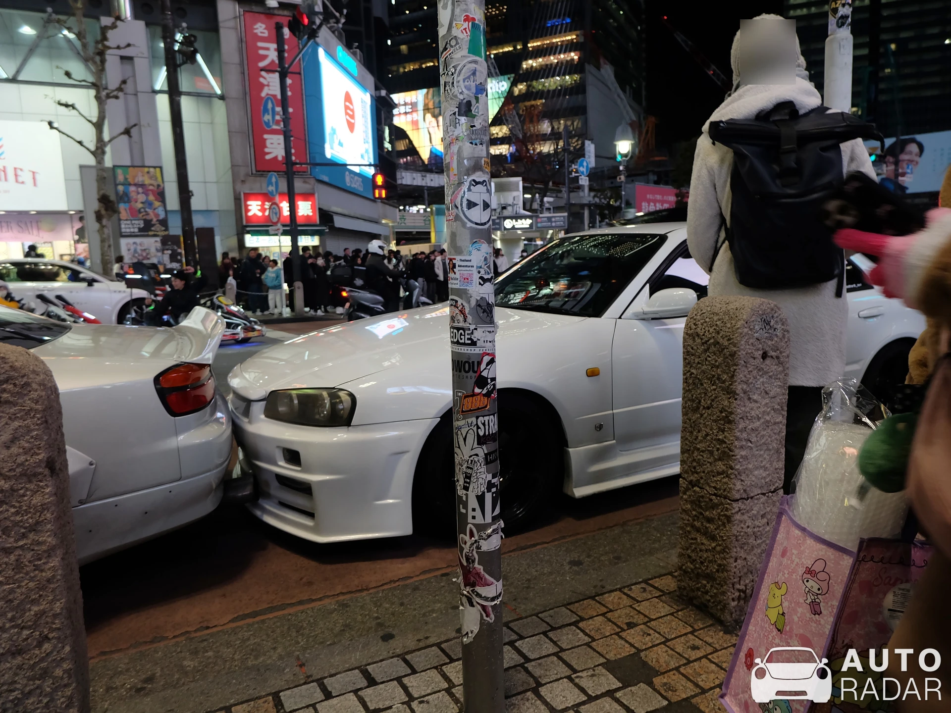 Nissan Skyline R34 GT-R spotted in 中央区, 日本