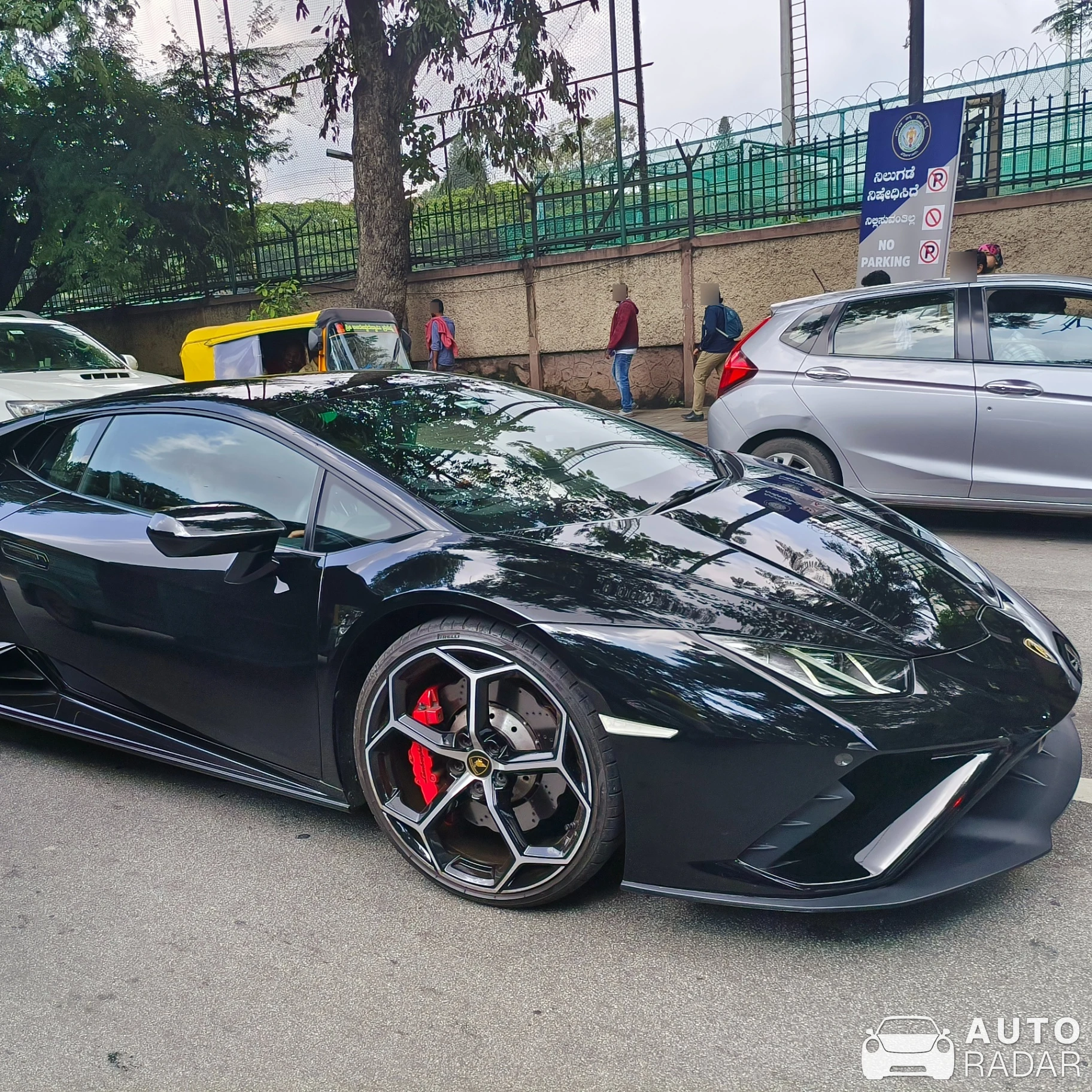 Lamborghini Huracán LP640-4 EVO spotted in Bengaluru, India