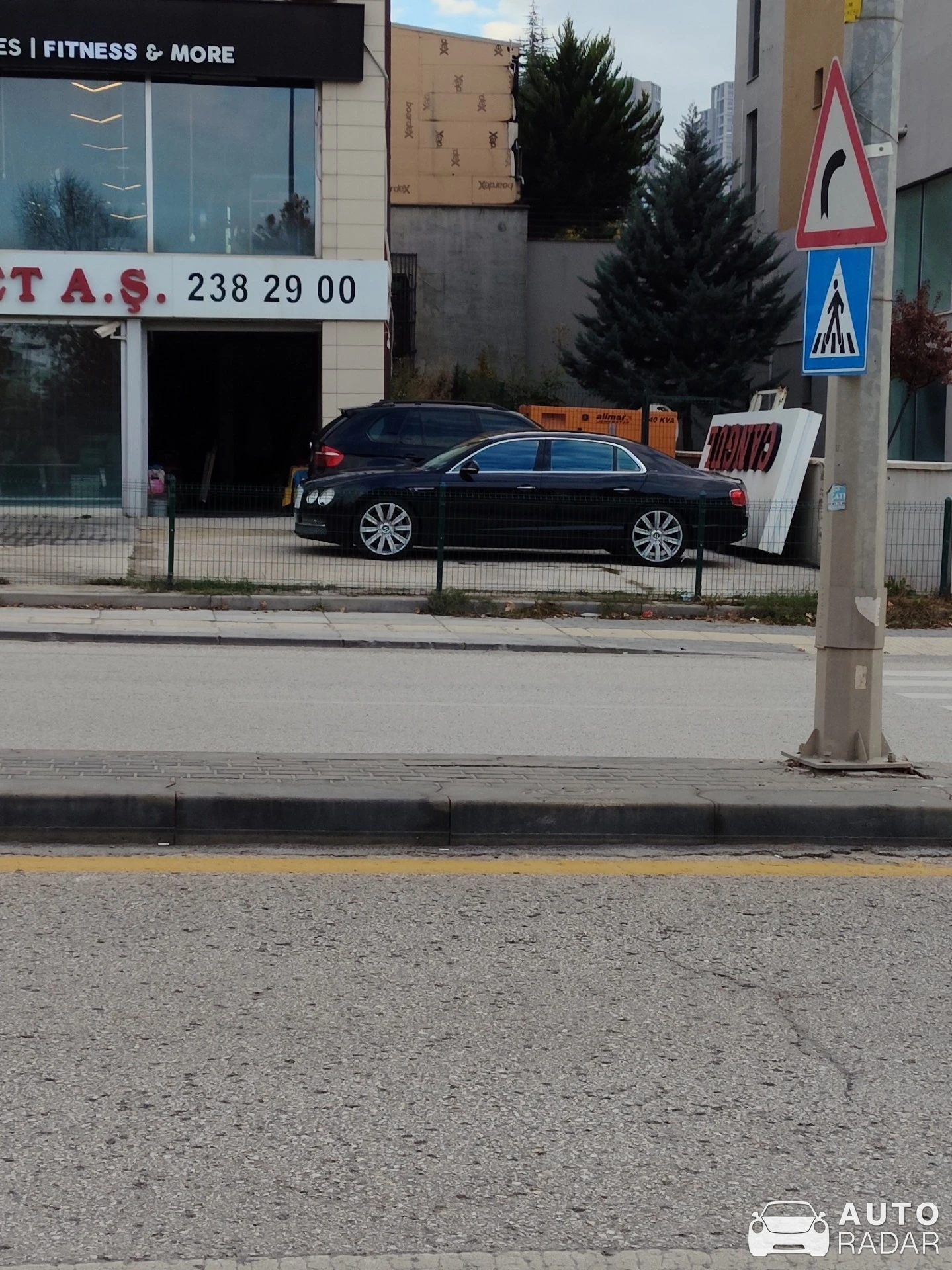 Bentley Continental Flying Spur spotted in Çankaya, Türkiye