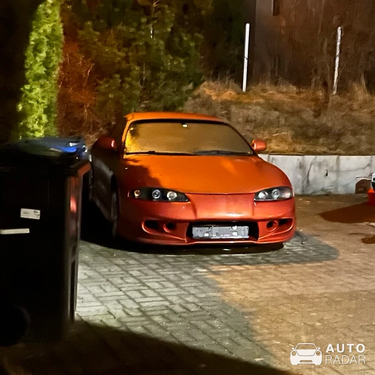 Mitsubishi Eclipse 2G spotted