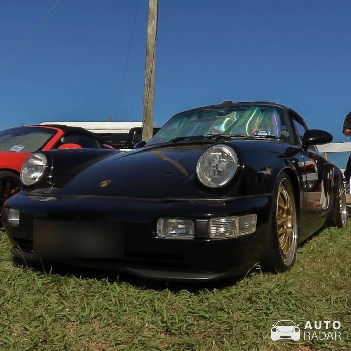 Porsche 964 Carrera spotted in Las Vegas, United States