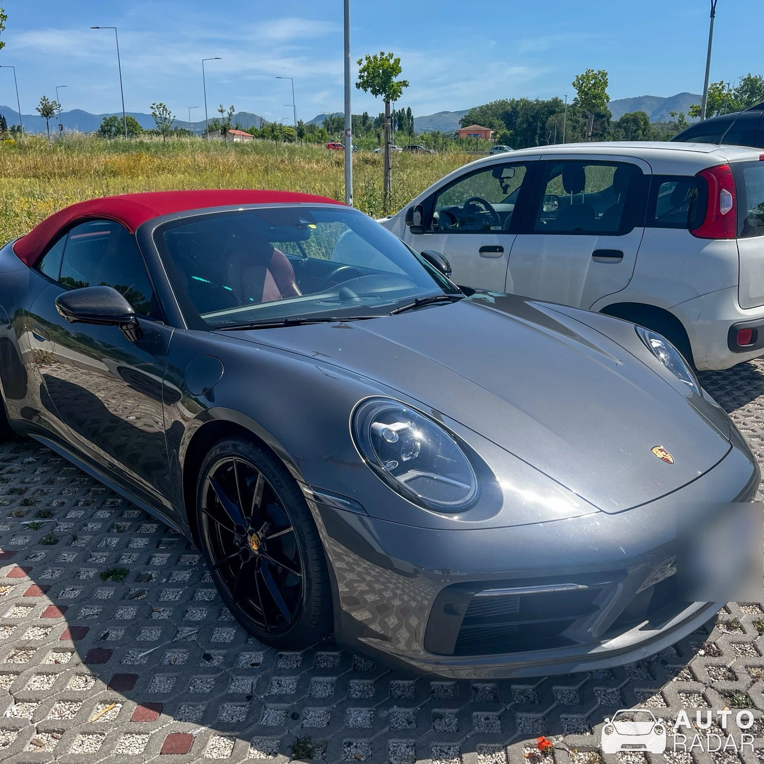 Porsche 992 Carrera 4 Cabriolet MkI spotted in Passo Corese, Italia