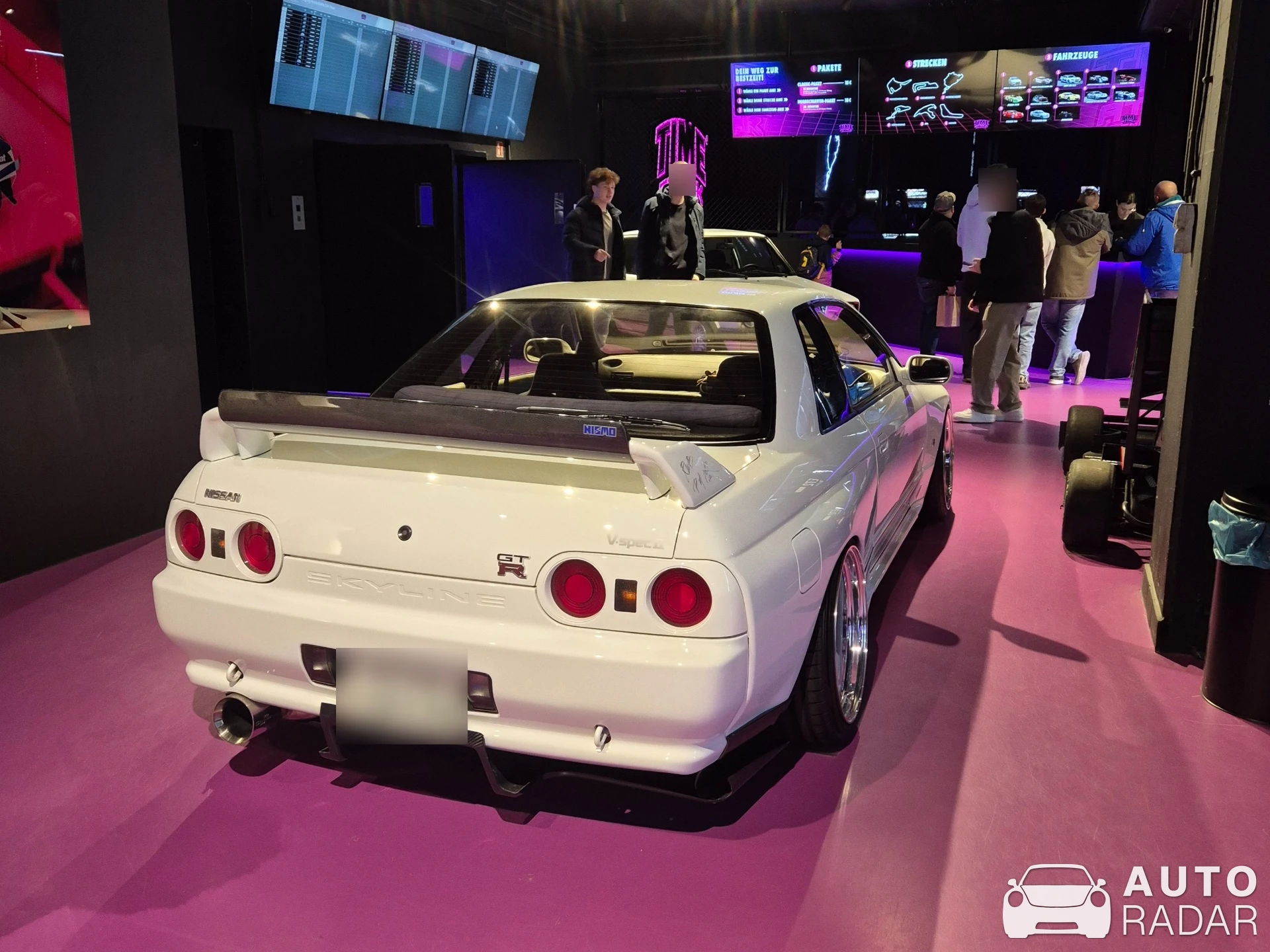 Nissan Skyline R32 GT-R V-Spec II spotted in Dortmund