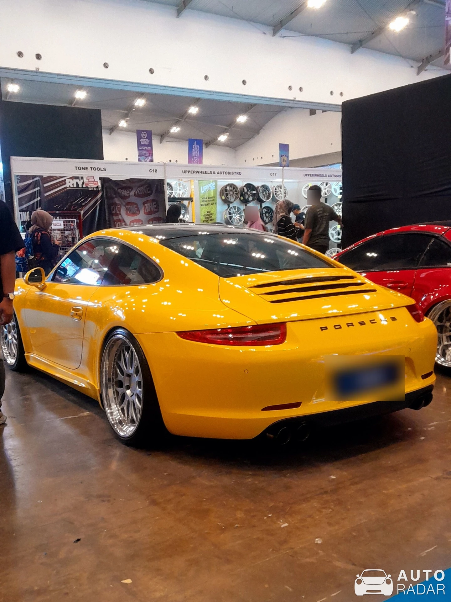 Porsche 991 Carrera S MkI spotted in Kabupaten Tangerang, Indonesia