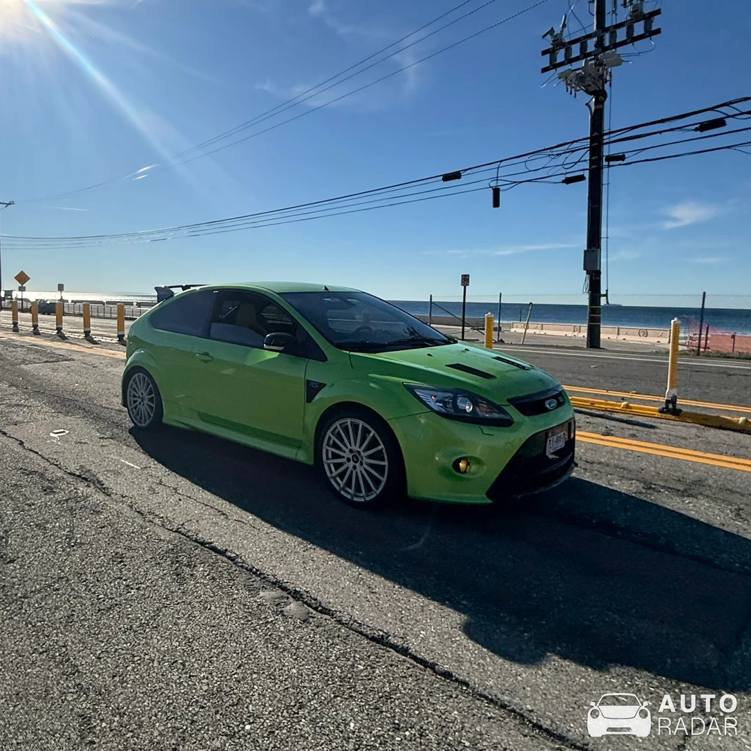 Ford Focus RS 2009 spotted in Santa Monica