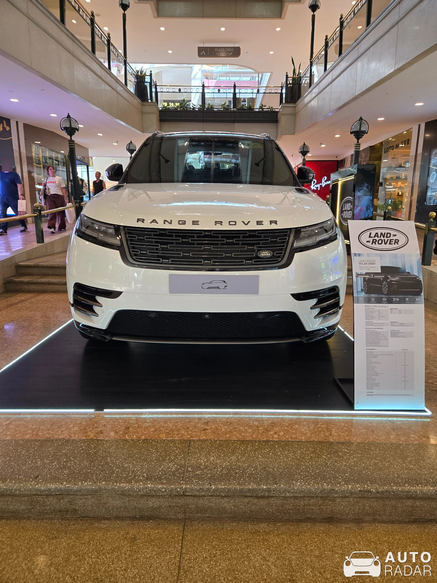 Land Rover Velar spotted in Bogotá, Colombia