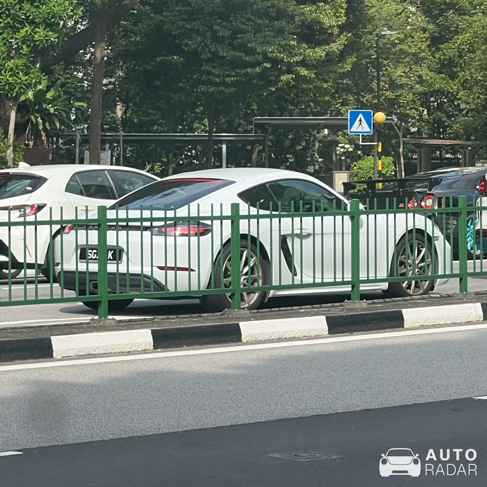 Porsche 718 Cayman spotted in Singapore, Singapore