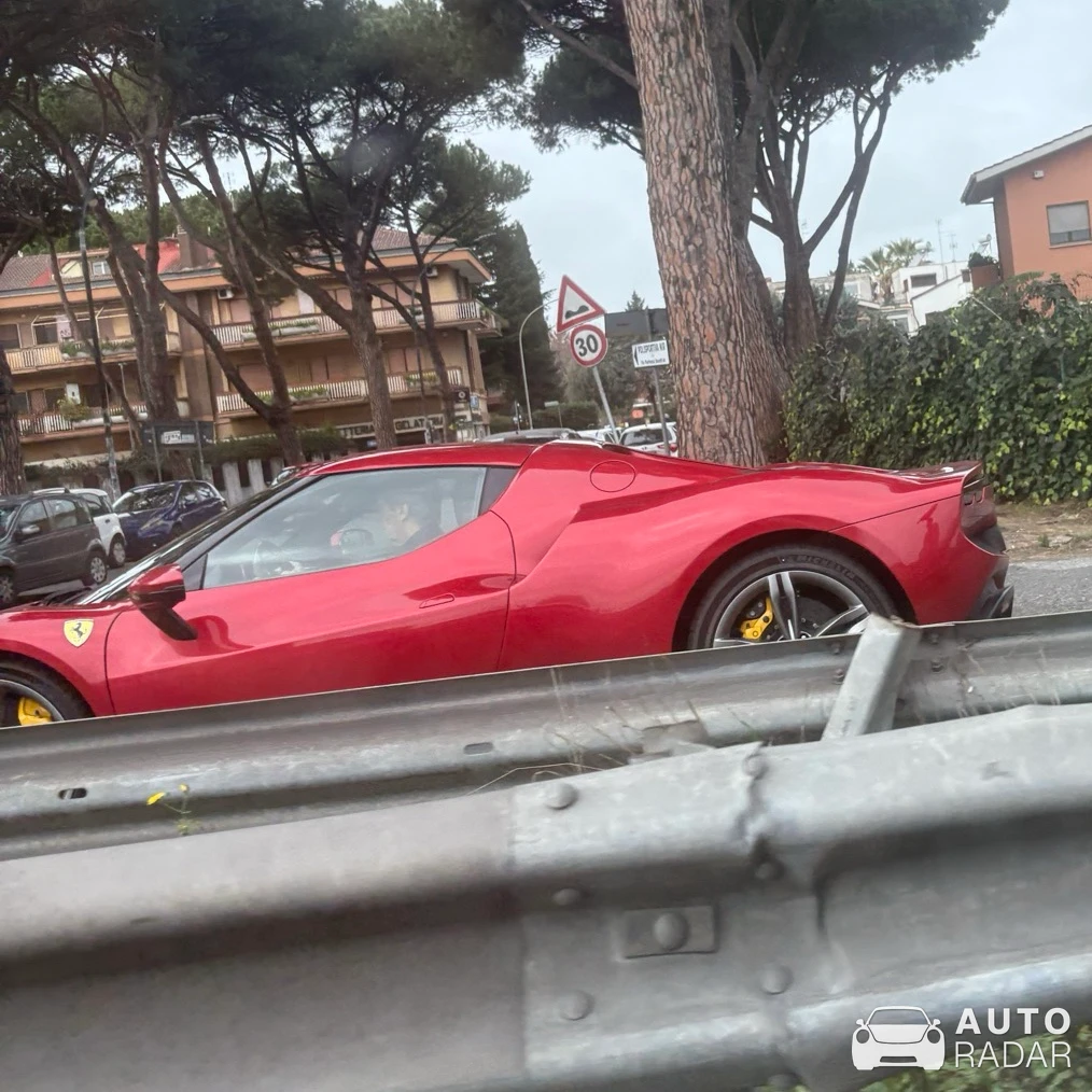 Ferrari SF90 Stradale spotted in Tux