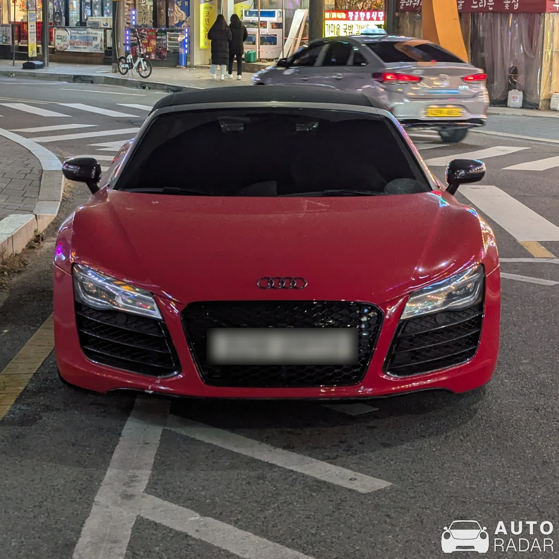 Audi R8 V10 Spyder spotted in Guro District, South Korea