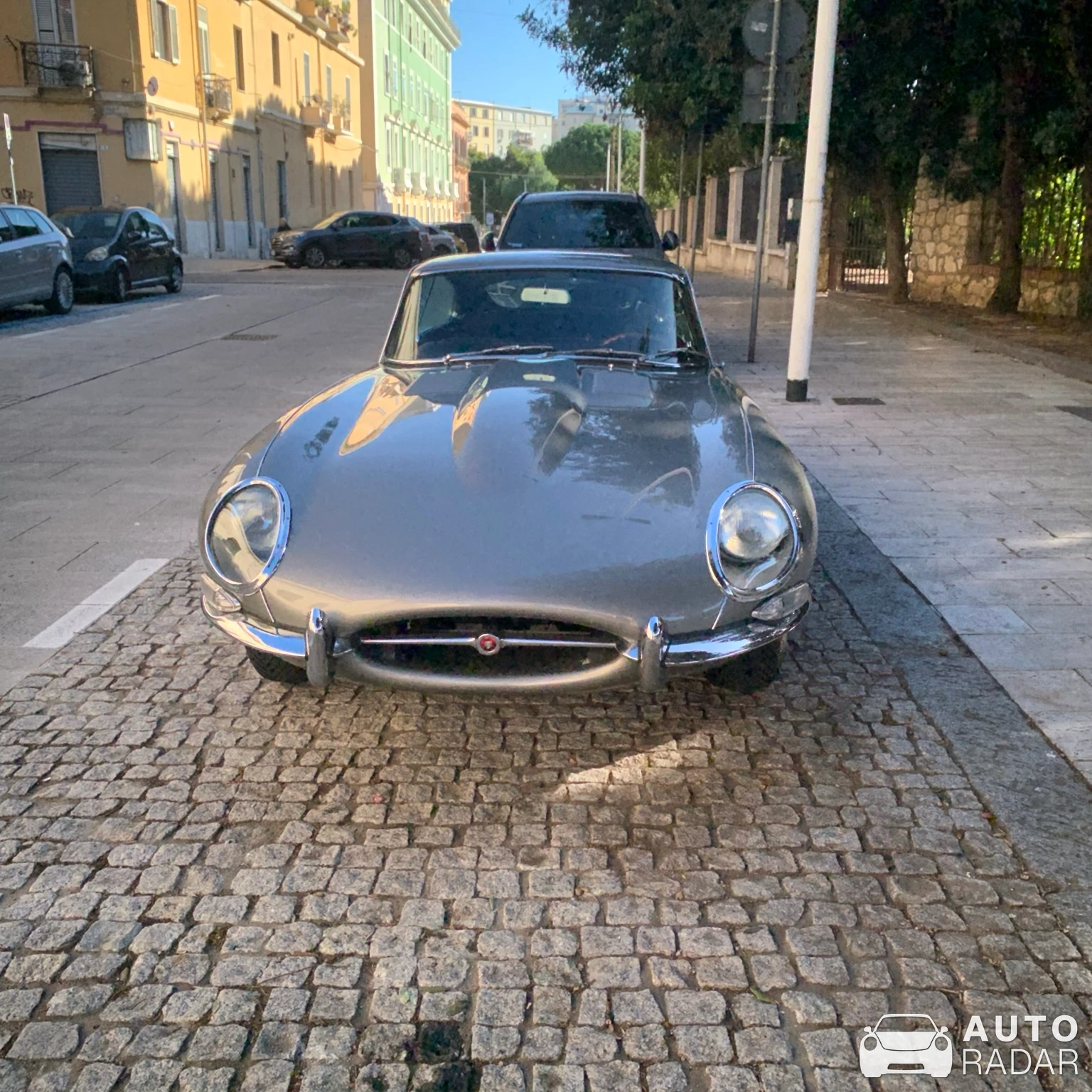 Jaguar E-Type spotted in Cagliari