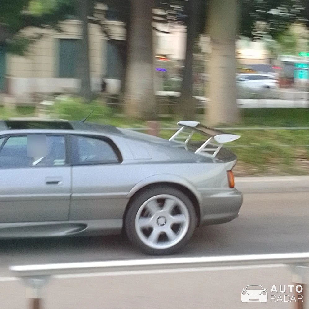 Lotus Esprit V8 GT spotted in Cannes