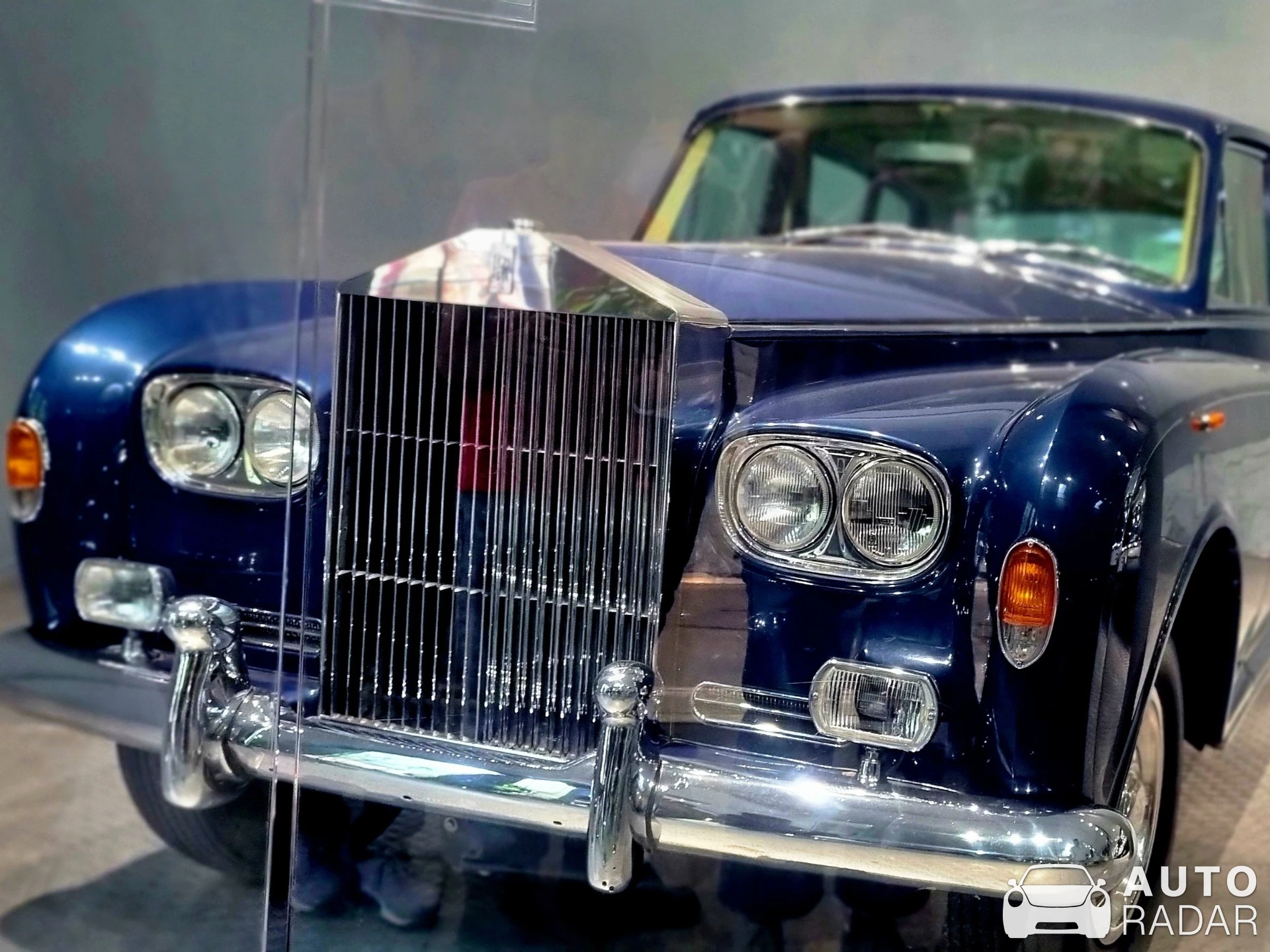 Rolls-Royce Phantom VI spotted in Tajrish
