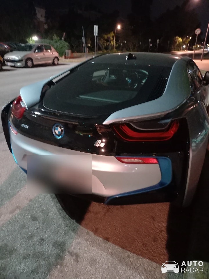 BMW i8 spotted in Voula, Greece