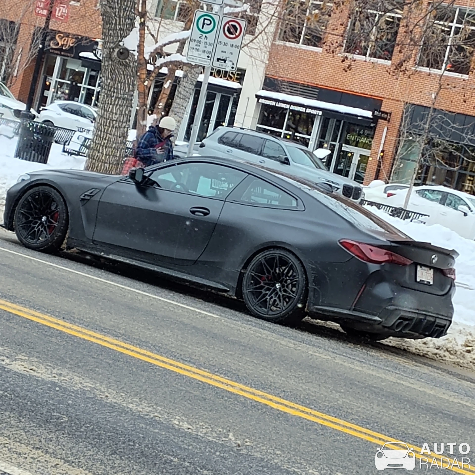 BMW M4 G82 Coupé Competition spotted in Calgary, Canada