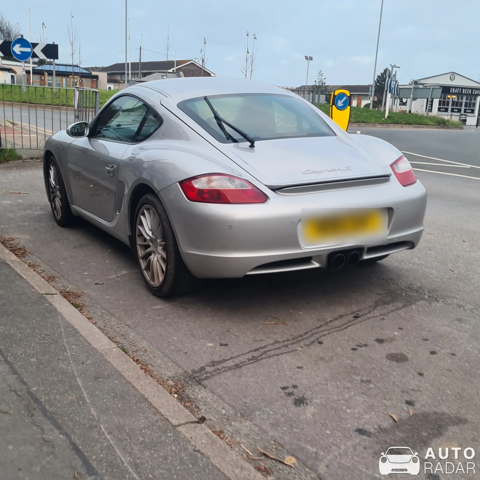 Porsche 987 Cayman S spotted in Penrhyn Bay, United Kingdom