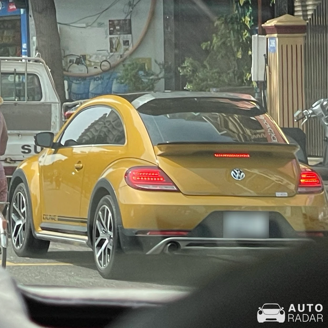 Volkswagen Beetle Dune spotted in Vũng Tàu