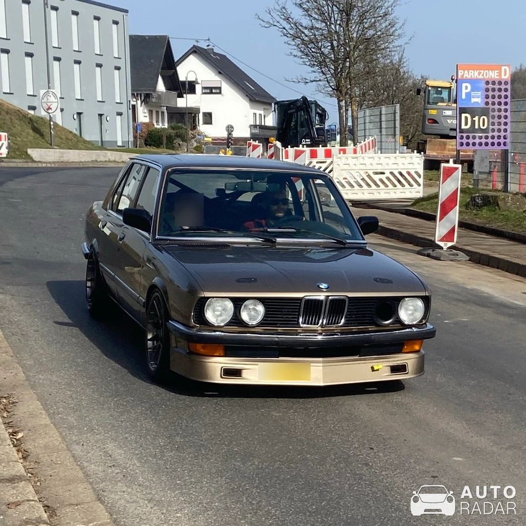 BMW 524td E28 spotted in Nürburg