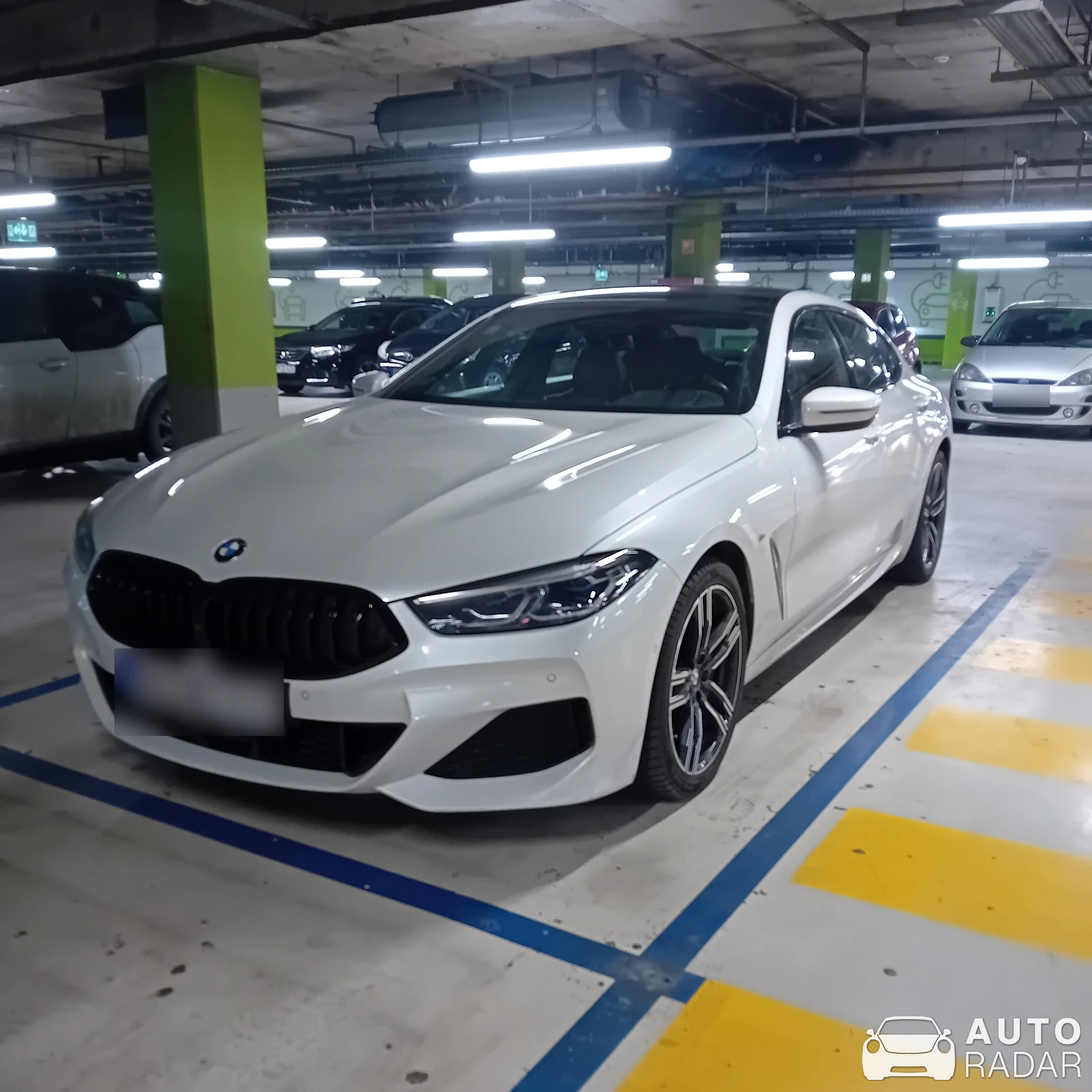 BMW 8 Series Coupé G15 spotted in Budapest, Hungary