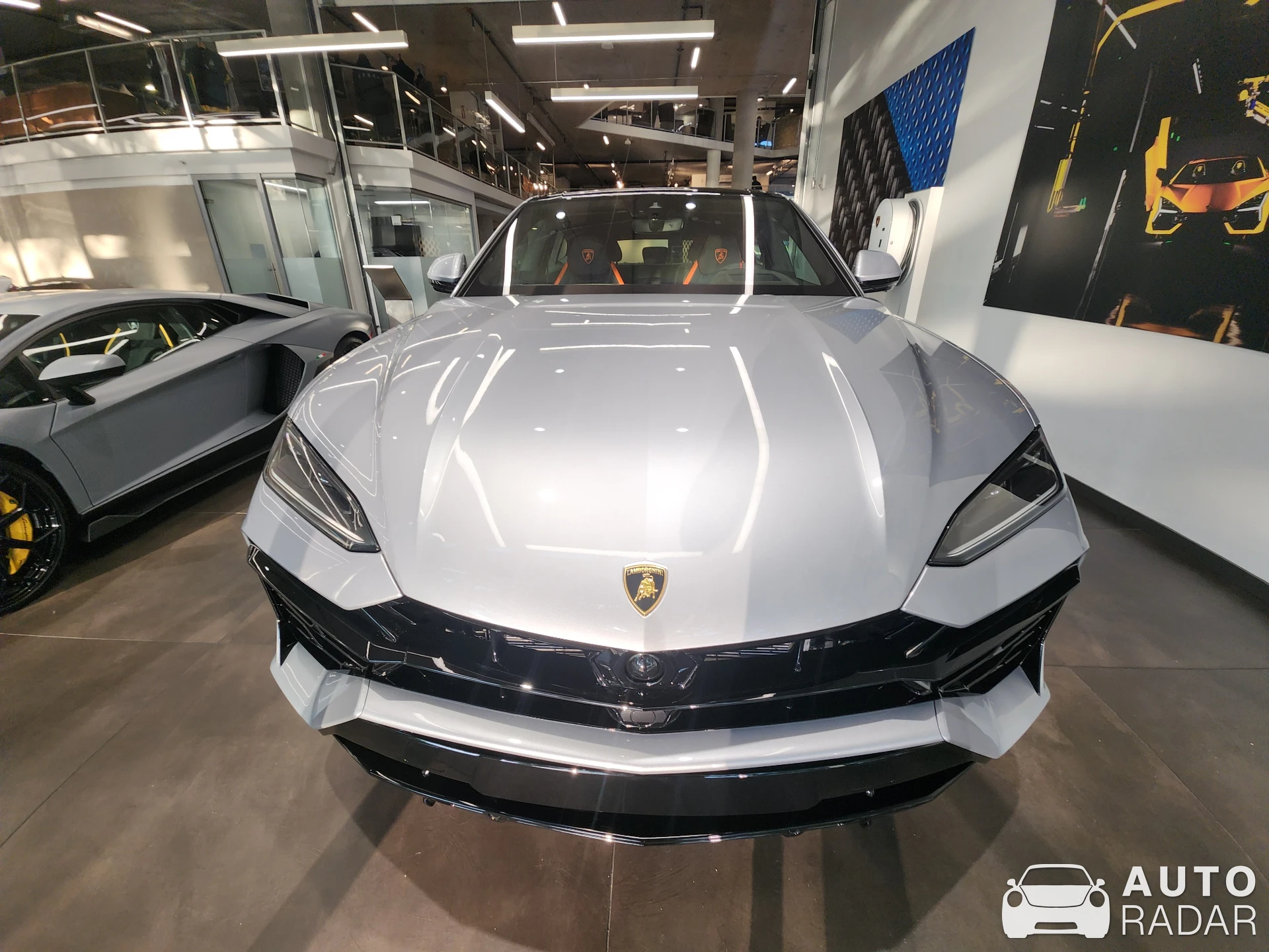 Lamborghini Urus SE spotted in Honolulu, United States