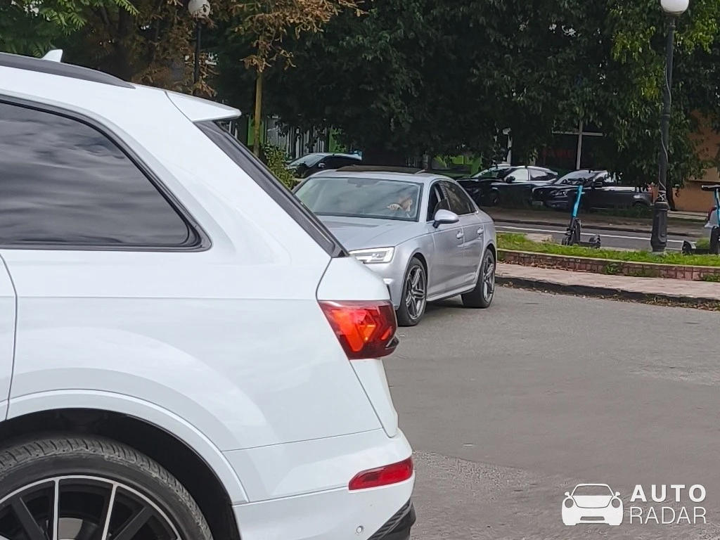 Audi S4 Avant B6 spotted in Ужгород