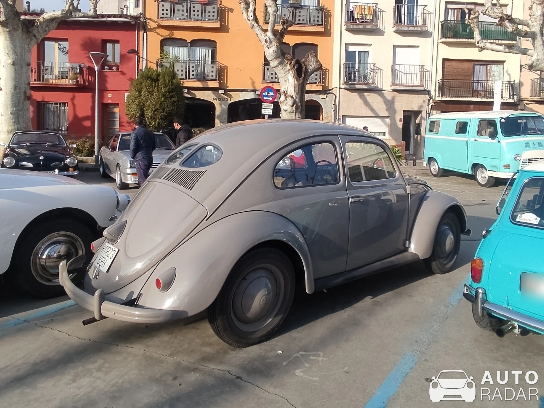 Volkswagen Beetle Split Window spotted in Arbúcies