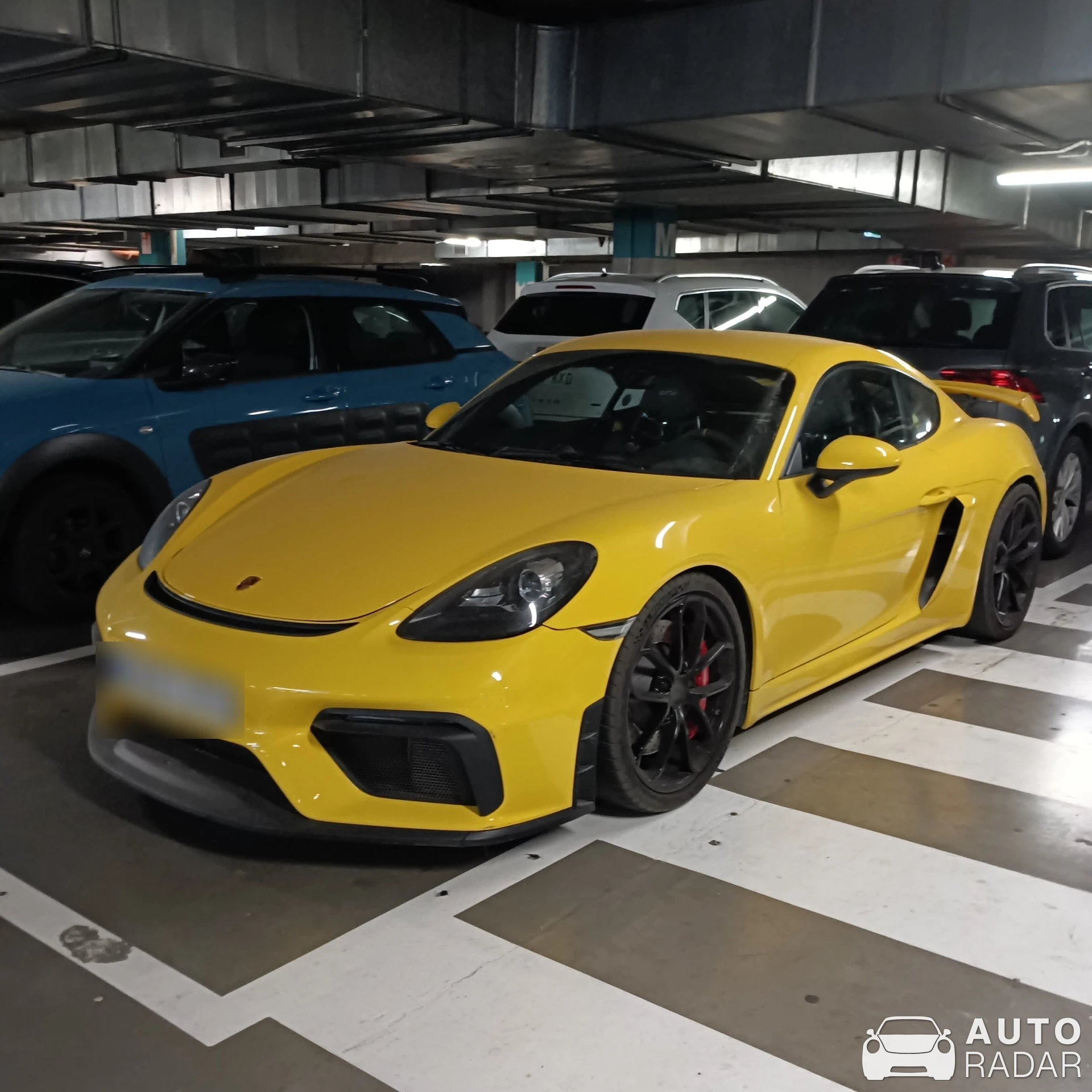 Porsche 718 Cayman GT4 spotted in Girona, Spain