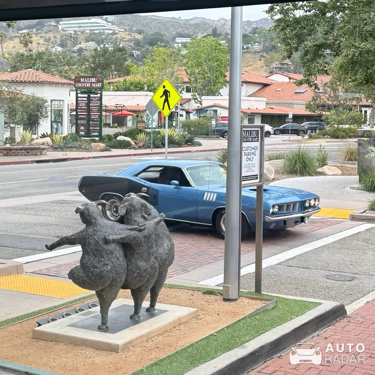 Plymouth AAR Cuda spotted in Malibu