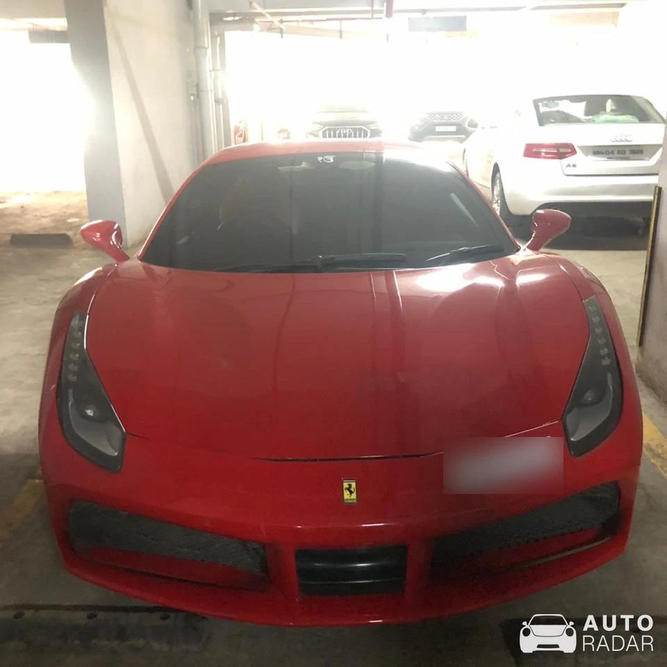 Ferrari 488 GTB spotted in Mumbai, India