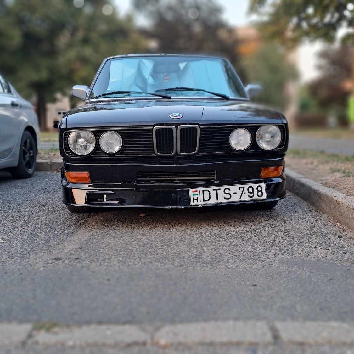 BMW M5 E28