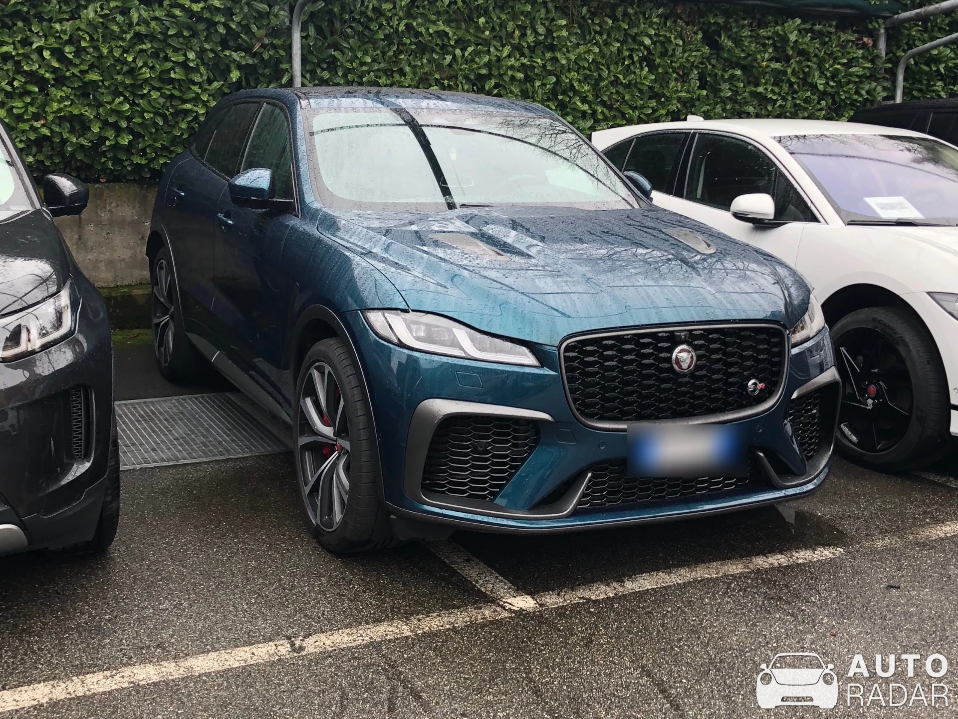 Jaguar F-PACE SVR 2021 spotted in Varese