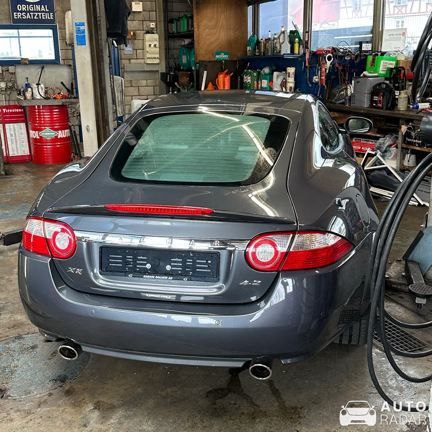 Jaguar XKR 4.2-S spotted in Oberweningen