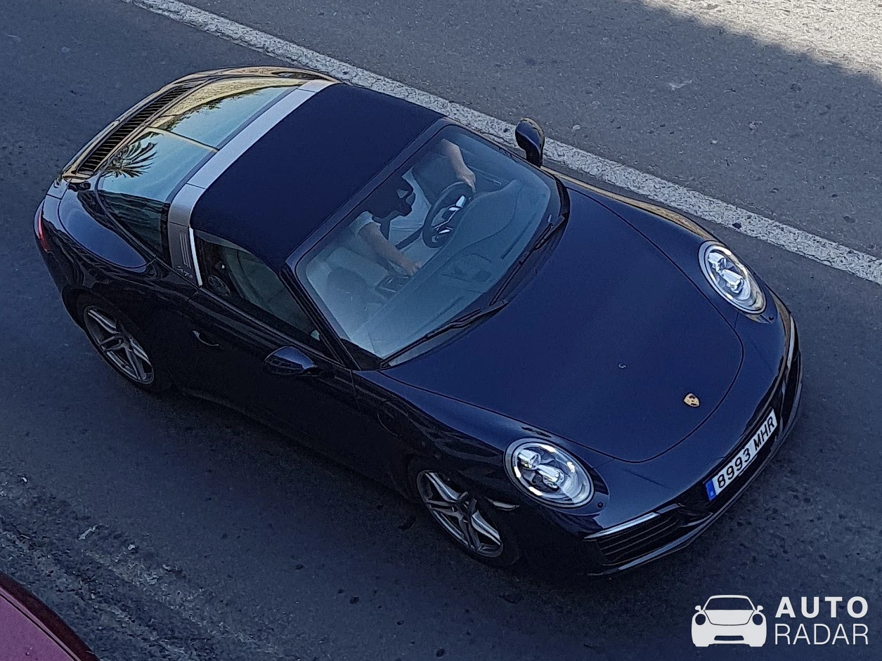 Porsche 992 Carrera 4 Cabriolet MkI spotted in Altea