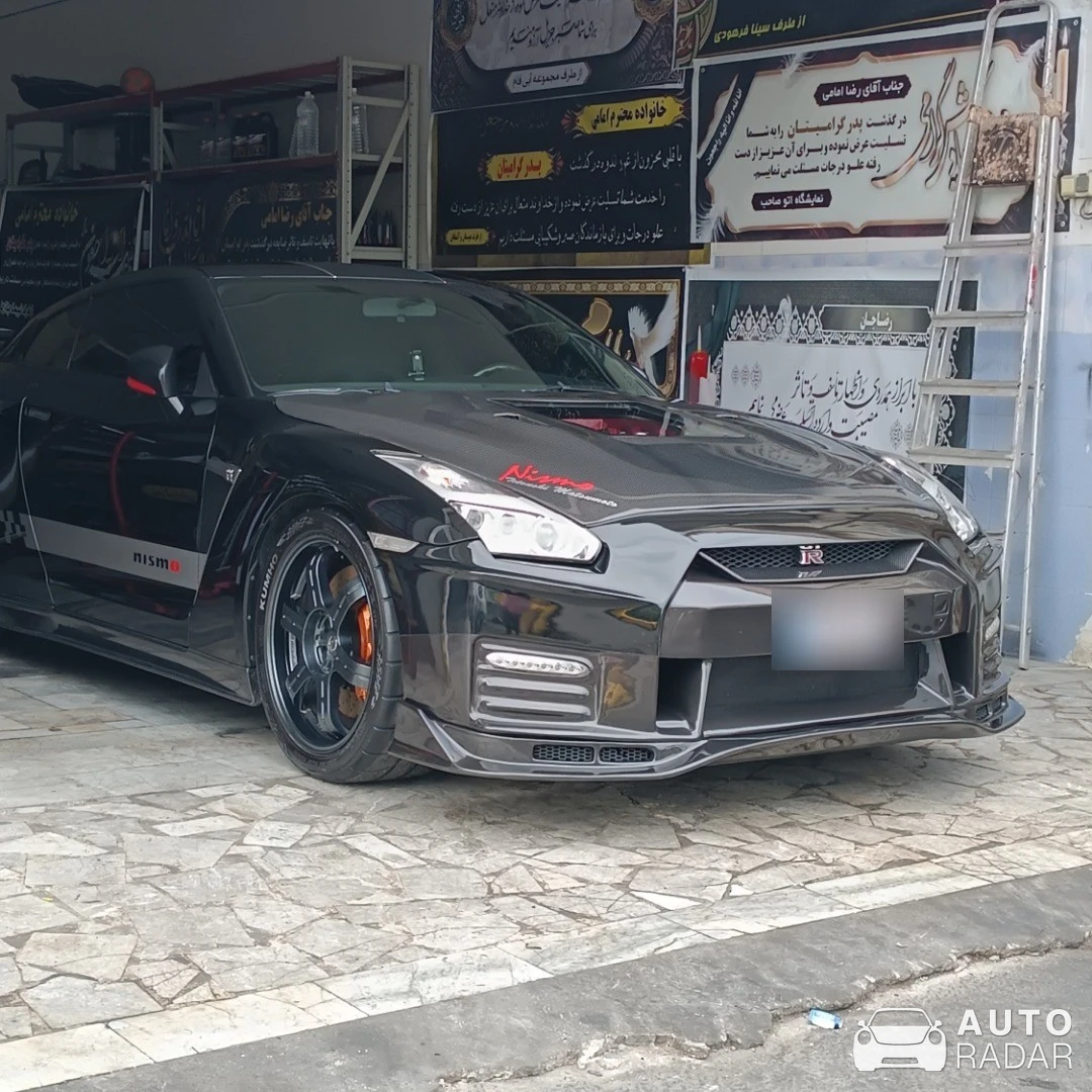 Nissan GT-R R35 spotted in Kish, Iran