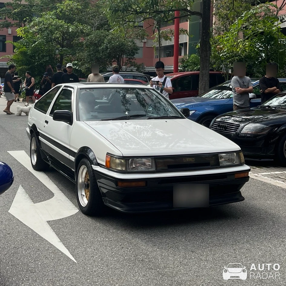 Toyota Corolla Levin AE86 spotted in Singapore