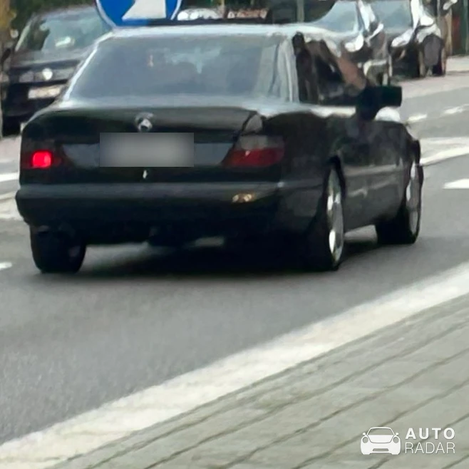 Mercedes-Benz E50 AMG W210 spotted in Leuven