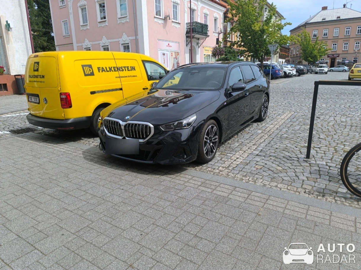 BMW 5 Series G61 Touring spotted in Krásná Lípa