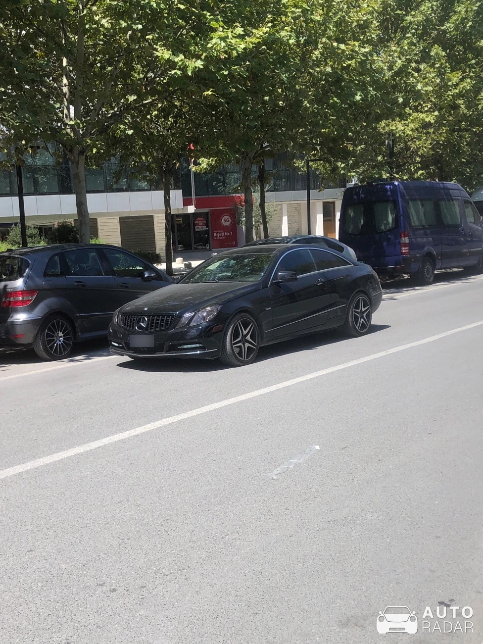 Mercedes-Benz E-Klasse Coupé C207 spotted in Vlora