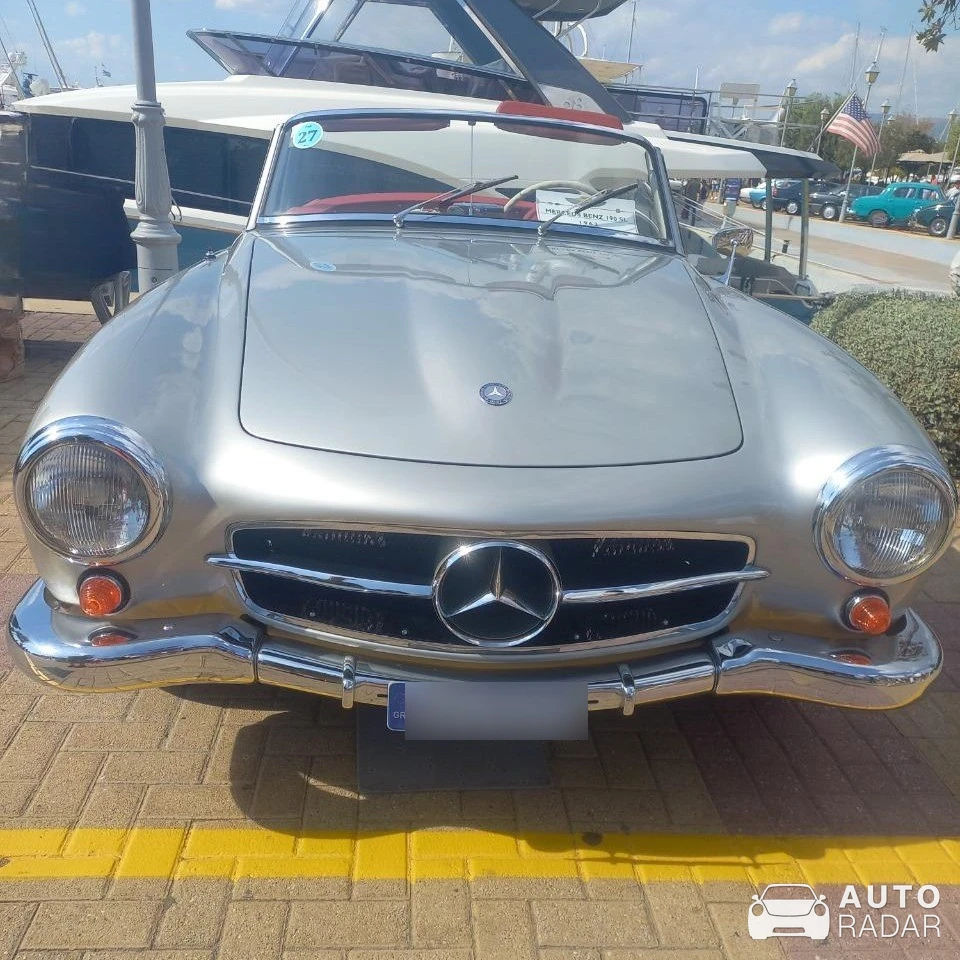 Mercedes-Benz 190 SL spotted in Athina, Greece