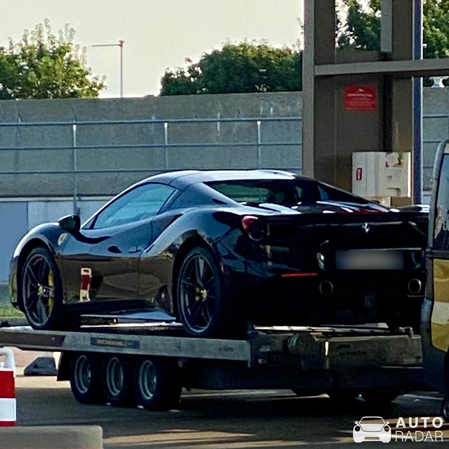 Ferrari 488 Spider spotted in Venoy, France