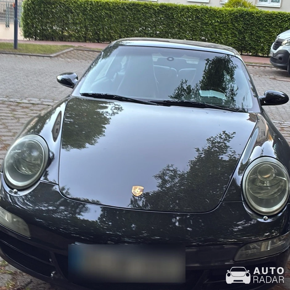 Porsche 911 Carrera 3.0 spotted in Graal-Müritz