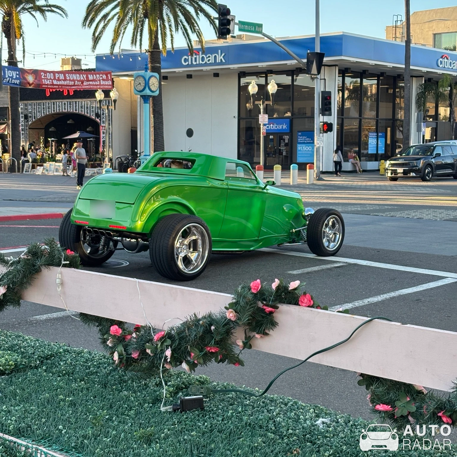 Ford 1932 spotted in Hermosa Beach