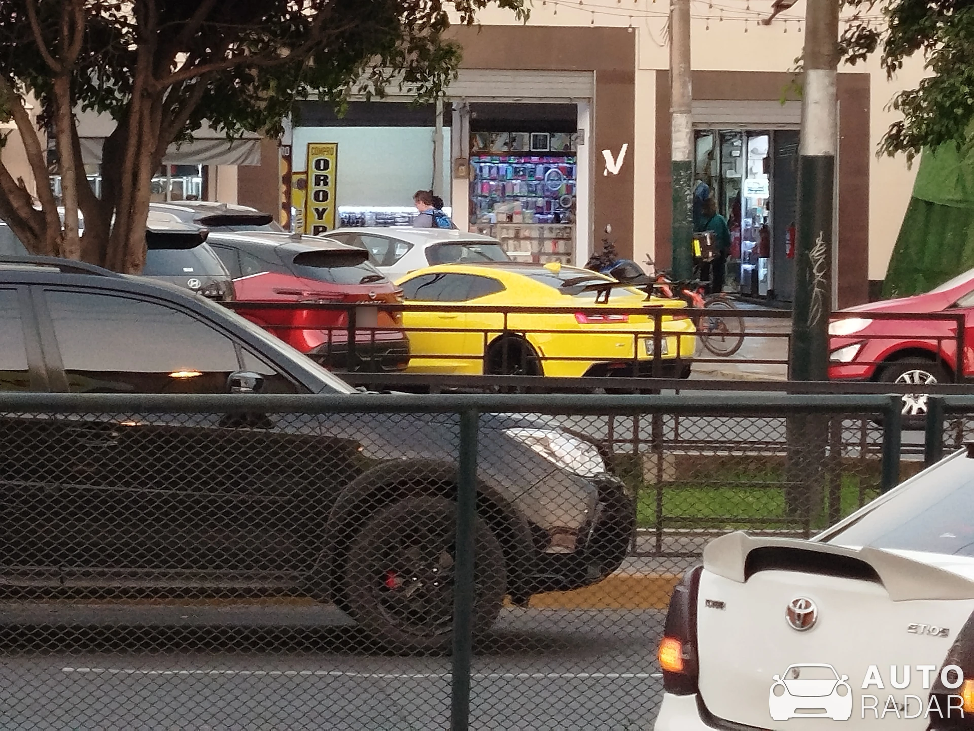 Chevrolet Camaro ZL1 1LE spotted in Lima, Peru
