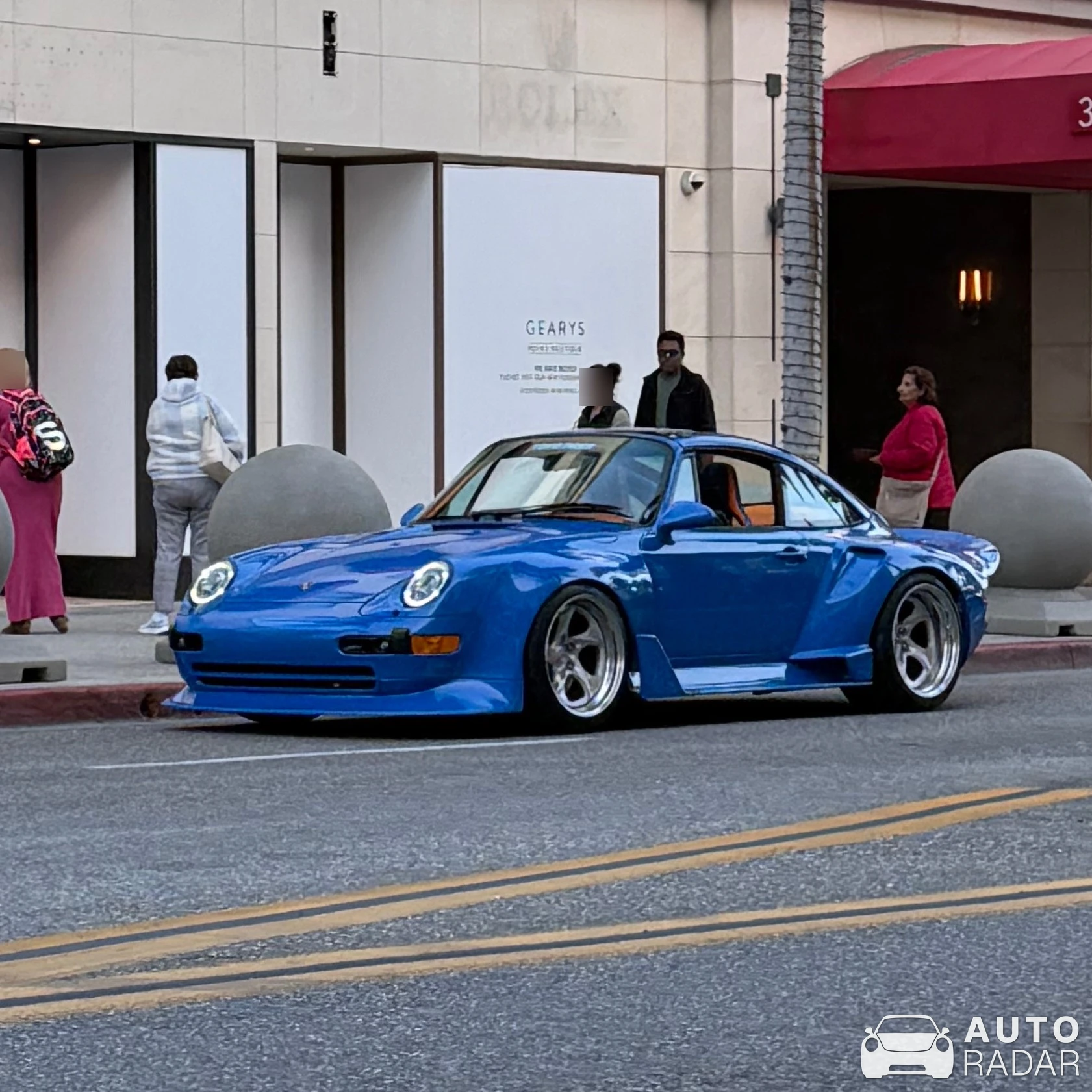 Porsche 993 WIDE S-KLUB spotted in Beverly Hills