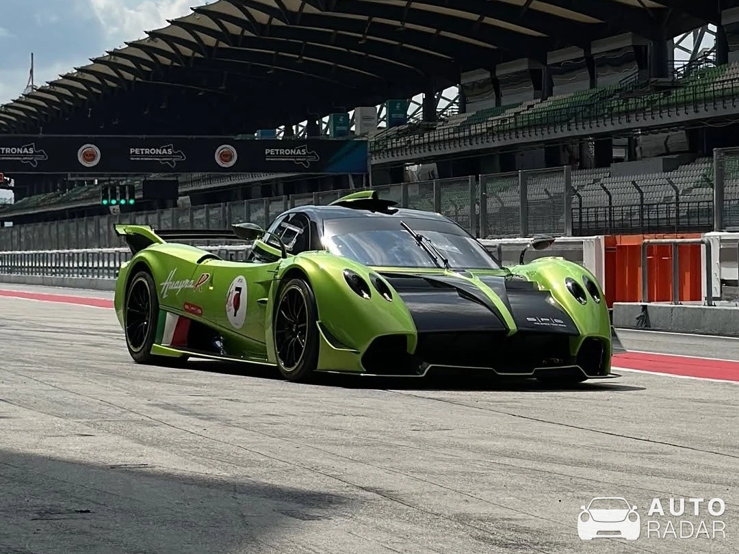 Pagani Huayra R spotted in Sepang
