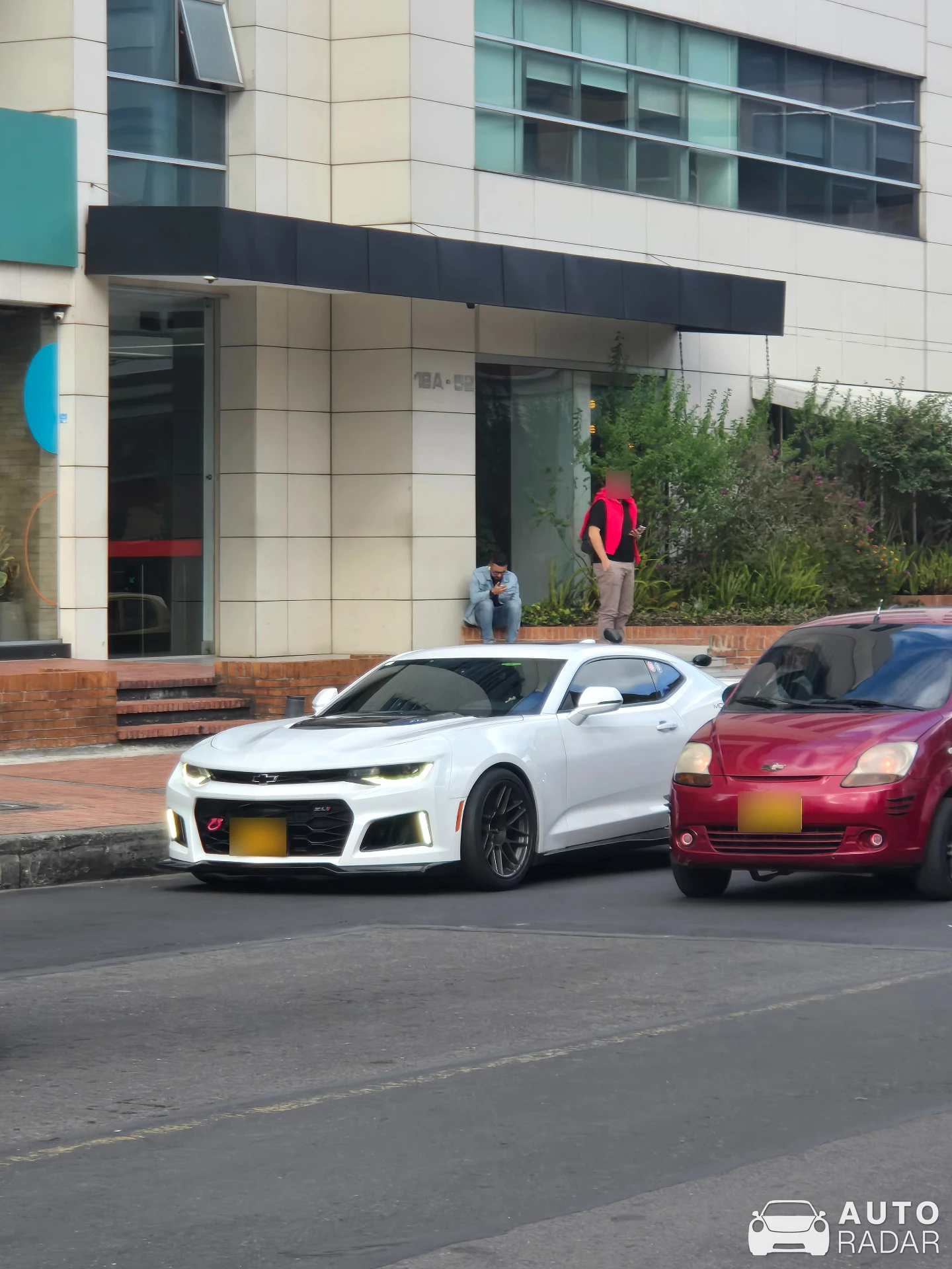 Chevrolet Camaro ZL1 spotted in Bogotá, Colombia