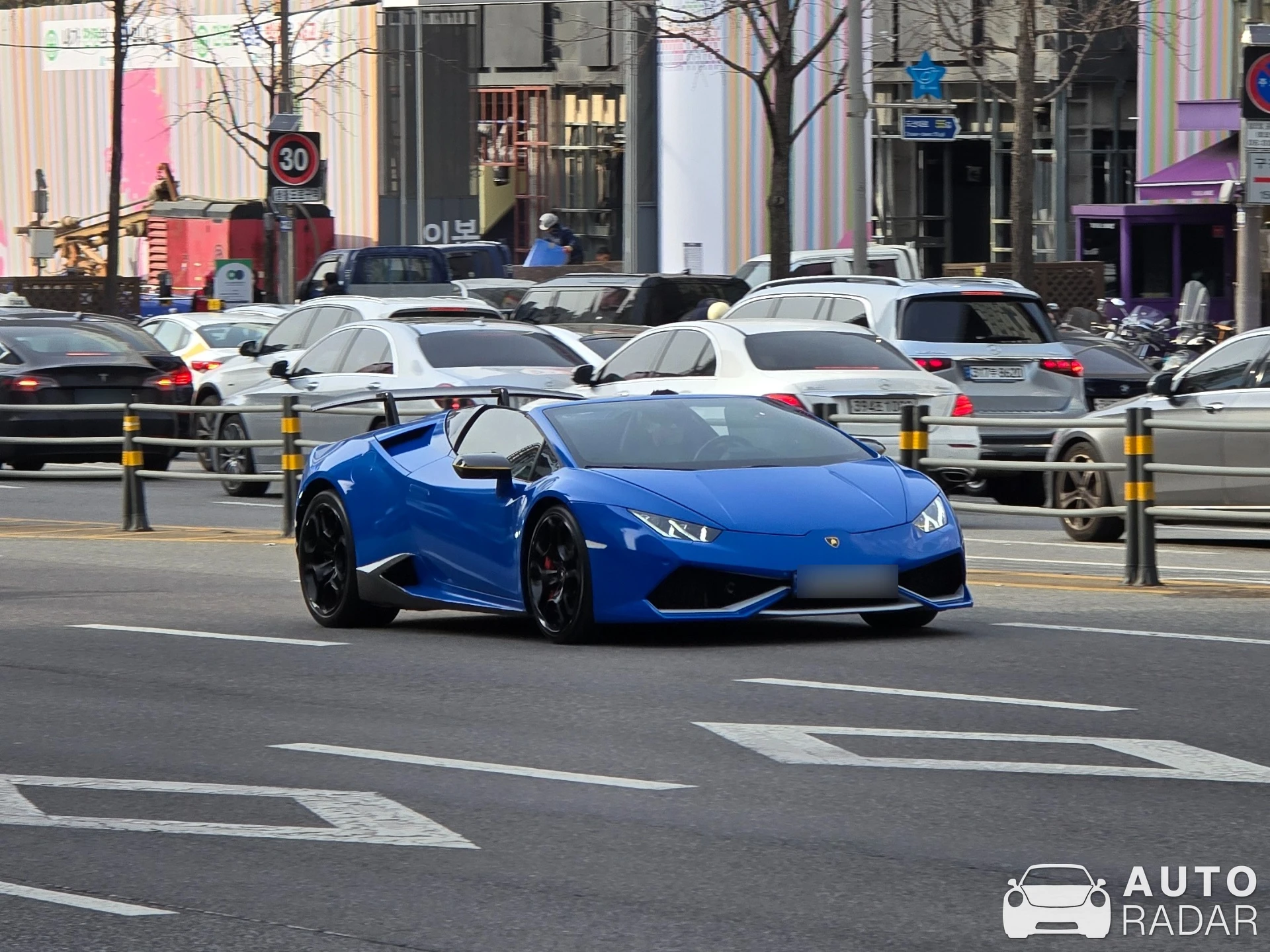 Lamborghini Huracán LP610-4 Spyder spotted in 강남구, 대한민국